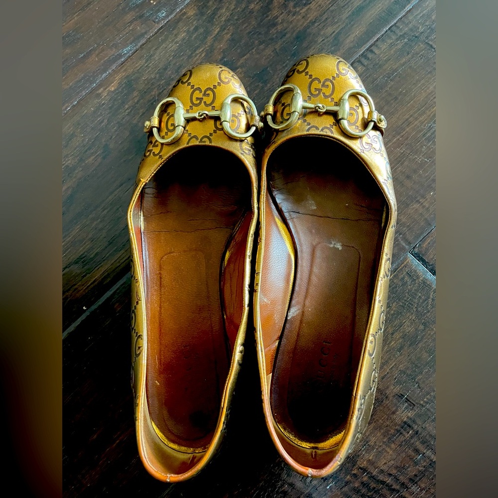 Gucci flats with horse bit detail
